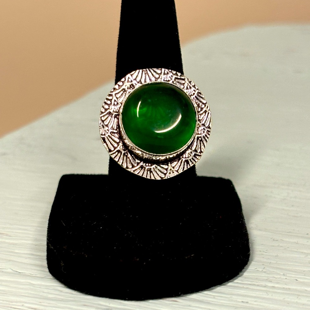 Beautiful Ring 💍 - size 6.5